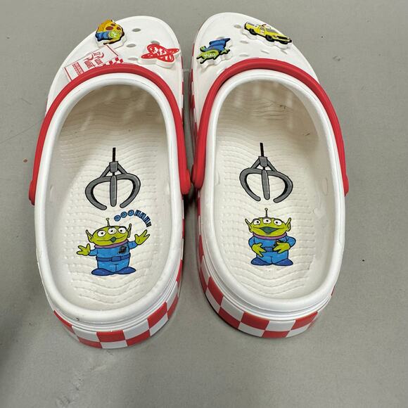 Crocs Toy Story Pizza Planet Off-Court Clog Men's size 8 Women's 10 - Picture 10 of 16